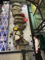 -MELAND CLUB亲子乐园·派对·餐厅(北京芳圆里ID MALL店)