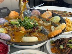 -丹水桥地锅鱼·翘嘴鲌·地方特色全鱼宴(丹江口大坝店)