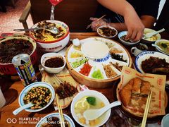 -怪噜范·老贵阳街头名小吃(鸿通城店)