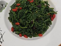 -民族手抓羊肉馆·烤全羊