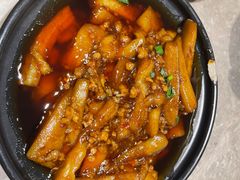 -月枫江南小馆(绿地缤纷广场店)