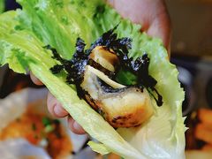 -围炉肉舍•炭烤活鳗•丹东海鲜烤肉(步行街店)