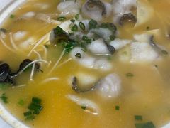 -小六汤包·老字号·中华名小吃(公园南路店)