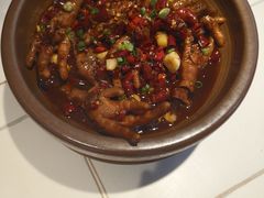 -阿瓦山寨·湘菜现炒·剁椒鱼头王(咸阳总店)