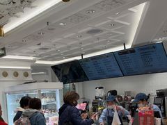 -85度C(生甜甜圈研究工坊·上海平凉店)