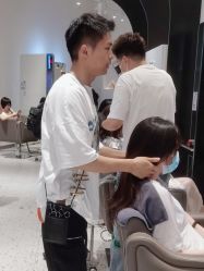 -妞妞麻吉美发沙龙