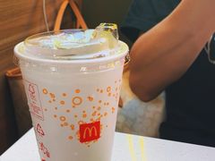 -麦当劳(汉口火车站候车室店)