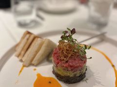 牛肉塔塔配牛油果黑橄榄酱-Solo(衡山路店)