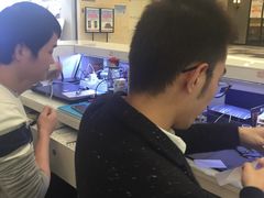 -爱畅享华为苹果手机维修服务(虹口龙之梦店)