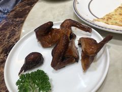 脆皮乳鸽-稻香酒家(长宁KING88广场店)