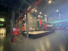 -极限PLAY运动娱乐新世界·团建派对表演休闲馆·室内高空游乐园