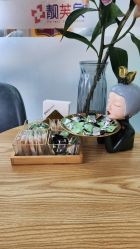 -靓芙泉专研痘痘肌