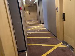 -IU酒店(兰州西关十字地铁站店)