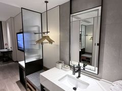 -成都锦华万达琉璃场亚朵酒店