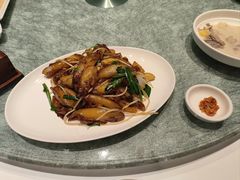 韭菜芽菜炒猪肠粉-花城苑广府菜(侨鑫店)