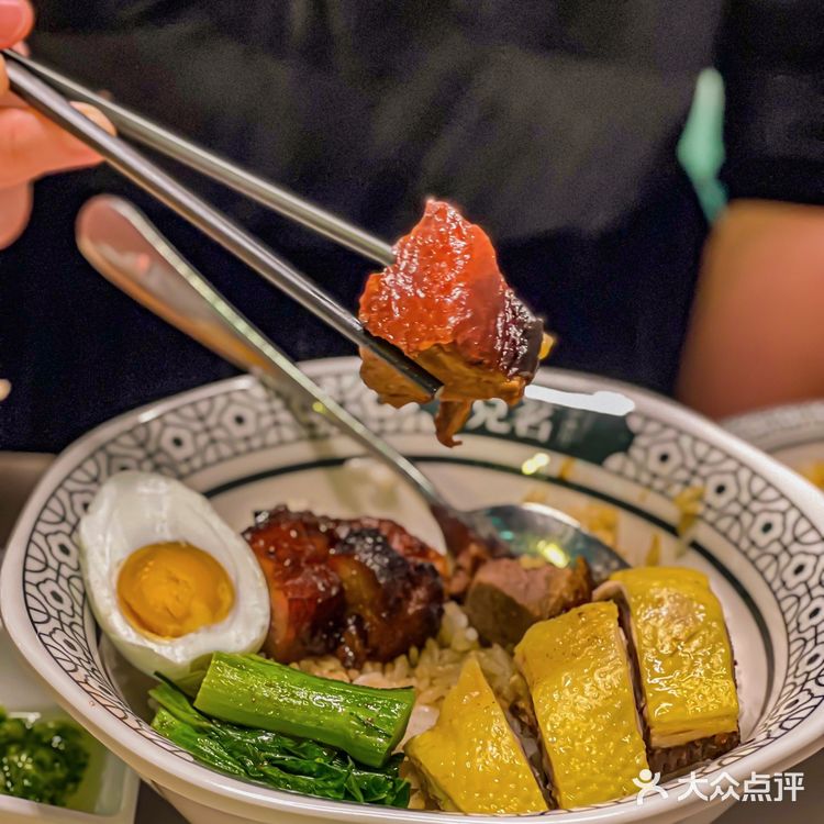 广州首家克茗冰室·臻选｜古典深海绿，粤菜头牌烧鹅