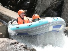 -安吉龙王山峡谷漂流