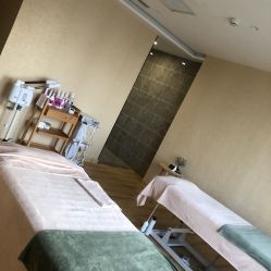 -涂tu指甲日式美甲美睫店