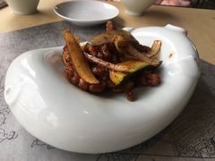 -穹六人间 people 6(岳阳路店)