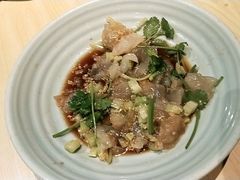 海蜇拌鸡丝-避风塘(百联东郊店)