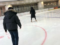 -冰纷万象滑冰场(二七万象城店)