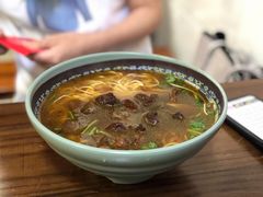 红烧牛肉面-旺泉餐饮店·清真牛肉面馆