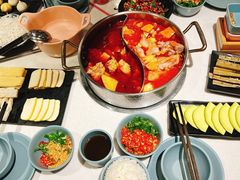 猪手鸳鸯锅-小街猪手(团结湖店)