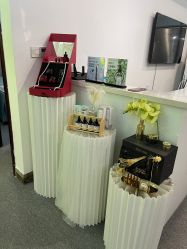 -YooMee优美智能科技美肤机构