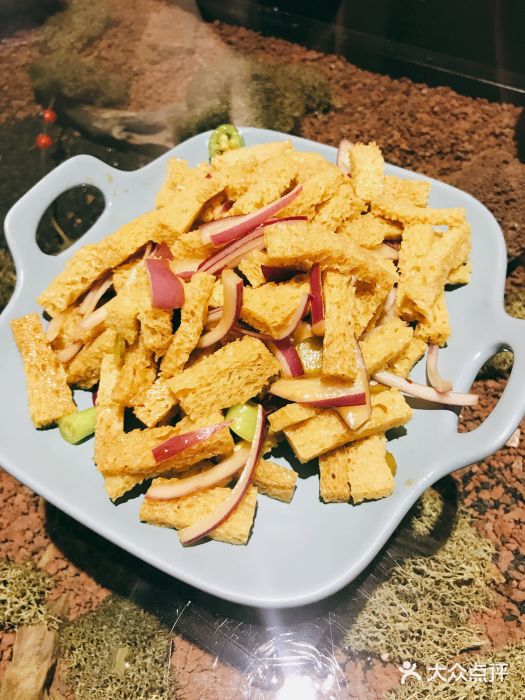 小巷餐厅(五大街店)黑醋香面筋图片