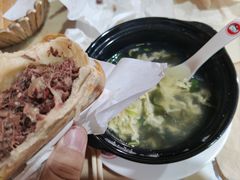 -闫家驴肉老店(华电一校店)