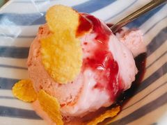 草莓冰淇淋-柚子(假日店)