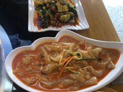 -炖四方东北铁锅炖·烧烤小龙虾(中豪国际店)