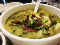 -渝是乎川渝小炒(新世界百货望京店)