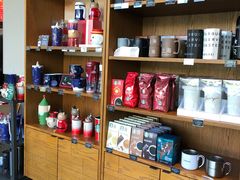 零售区-星巴克臻选(珠海富华里店)