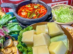 -黔二妞地摊火锅(龙华清湖店)