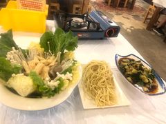-霄汉牛三鲜湖北砂锅菜(万松园2店)