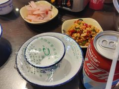 -富正毅三下锅·湘西韵味(天门山索道店)