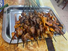 -马克力木手抓炕锅烤羊肉(盐湖一小区店)