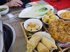 -鸡遇虾煲干锅火锅(小寨金莎店)