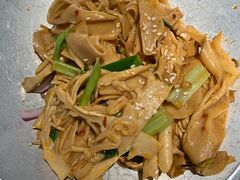 -荷塘秋月·本帮江浙菜(国权路店)