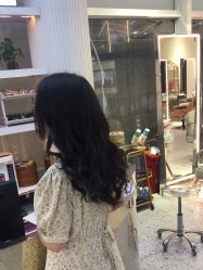 -PE SALON 