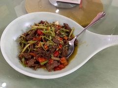 小炒黄牛肉-渔舟意·湖南家宴(萝岗纳金城店)