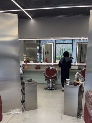 -侨治发型