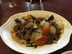-Dang restaurant (patong phuket)