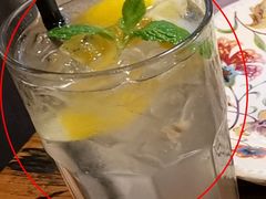 现榨柠檬汽水-I HOLIC艾豪丽披萨(KKone店)