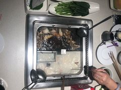-海底捞火锅鲜切牛肉主题店(长寿路店)