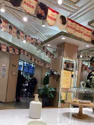 -一東造型烫发染发