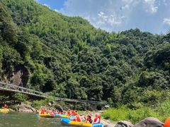 -安吉龙王山峡谷漂流