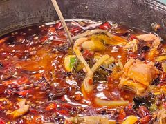 -鸿顺老铁锅美蛙鱼府(解放碑店)