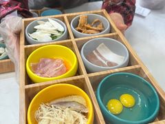 -瑞扬草芽过桥米线(穿金路店)